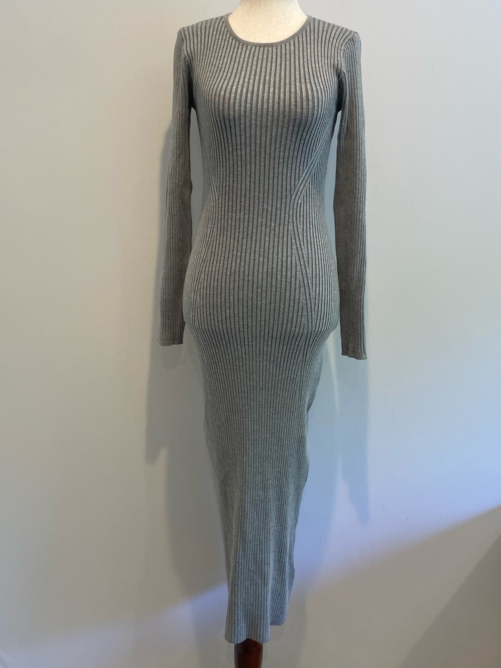 House of Harlow Ribbed Long Sleeve Midi Dress - size XS - Picture 5 of 6
